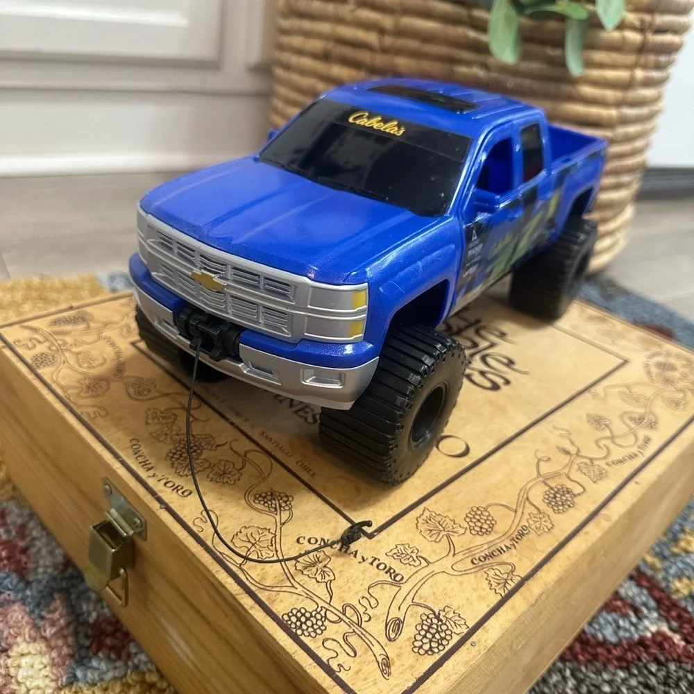 Vintage Tree House Kids CABELAS Off Road Chevrolet toy Truck Rare Blue